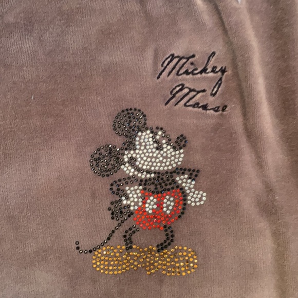 Hooded Sweatshirt and Sweatpants. - Picture 5 of 8